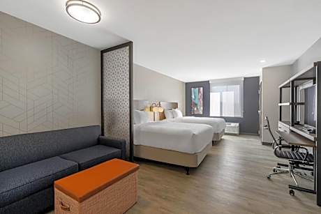 Everhome Suites Corona