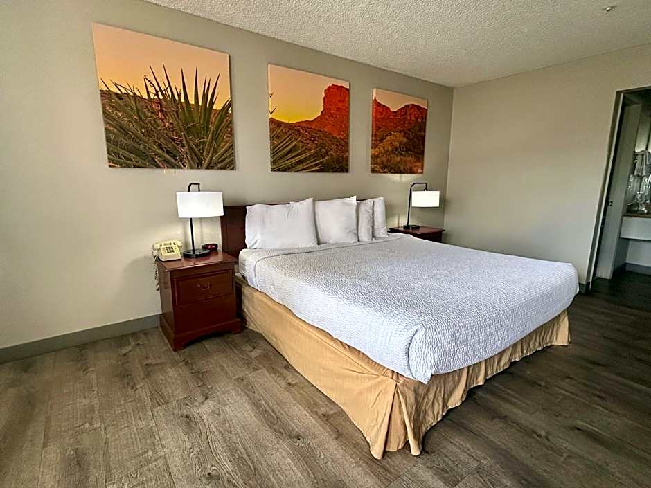 Days Inn by Wyndham Kingman West