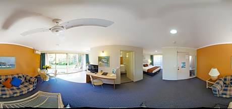 Superior King Room with Spa Bath