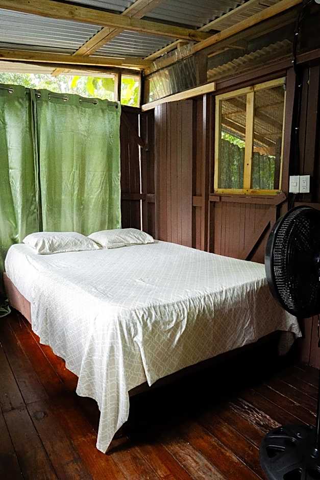 Flutterby House Hostel