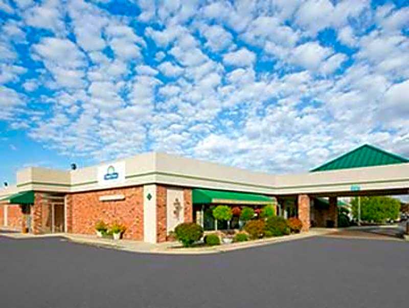 Days Inn by Wyndham Sidney