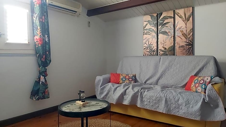 Chambre d'hôte et Loft dans maison de charme piscine à débordement La Villa Gialla