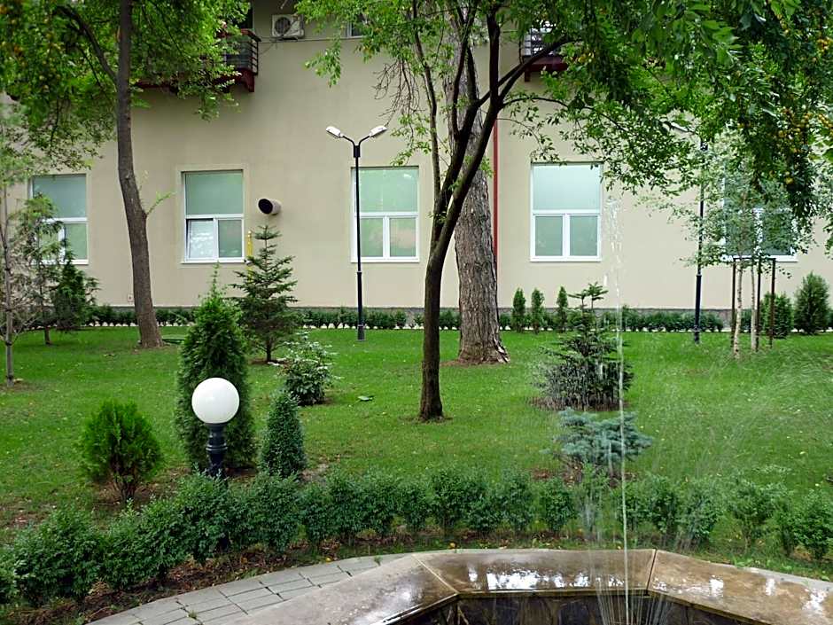 Hotel Baneasa Parc