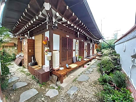 Jeonju Sanyacho Pension