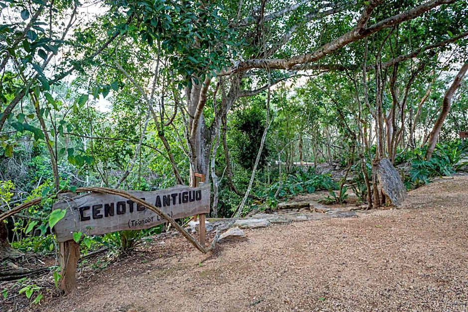 Xuux Peek by Tecnohotel