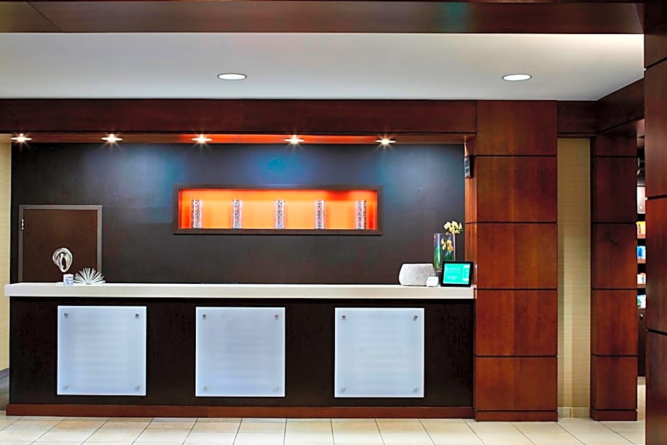 Courtyard by Marriott Bloomington by Mall of America
