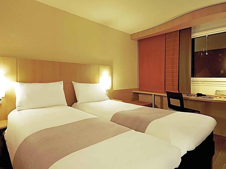 ibis Istres Trigance
