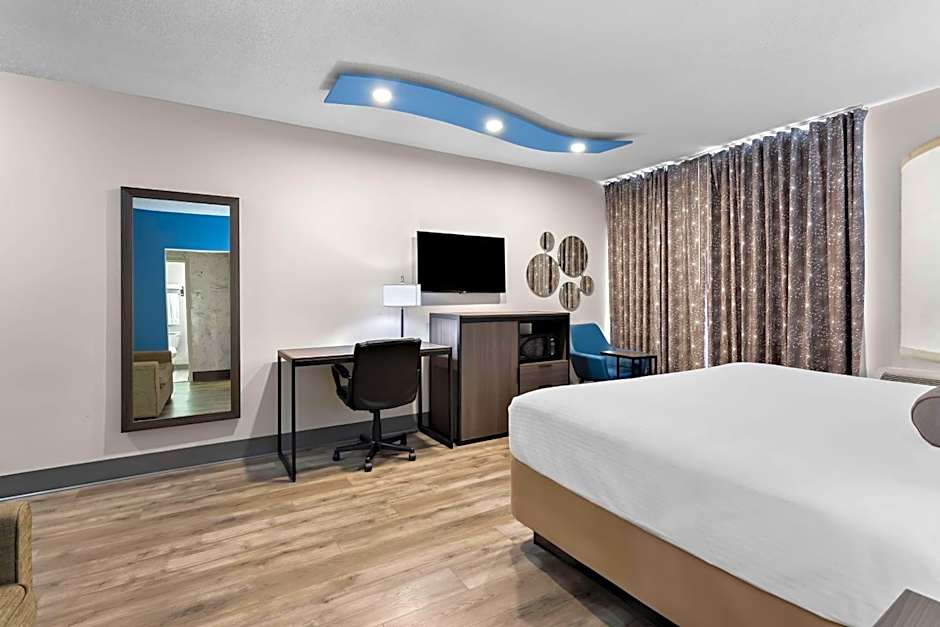 SureStay Plus by Best Western Windsor