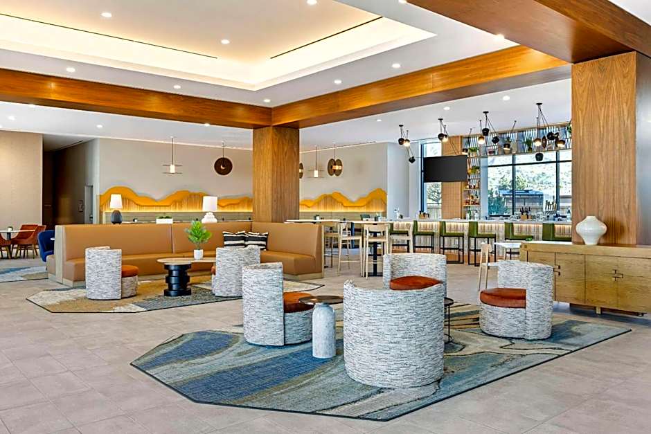 Cambria Hotel Burbank Airport