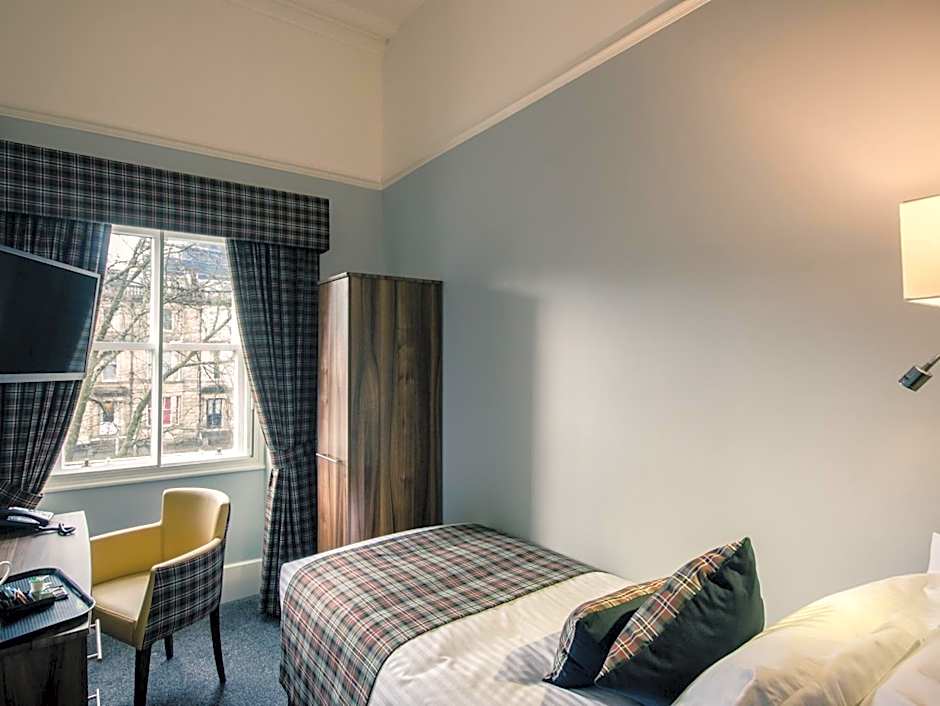 Royal West End Hotel