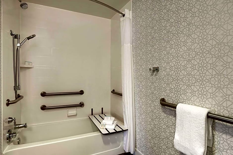 Hampton Inn By Hilton & Suites Frederick-Fort Detrick, Md