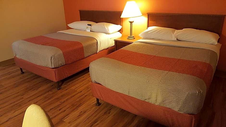 Motel 6-Maryland Heights, MO