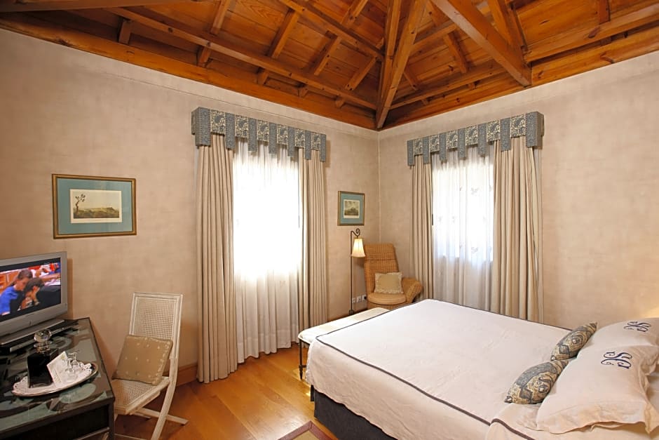 Solar do Castelo - Lisbon Heritage Collection