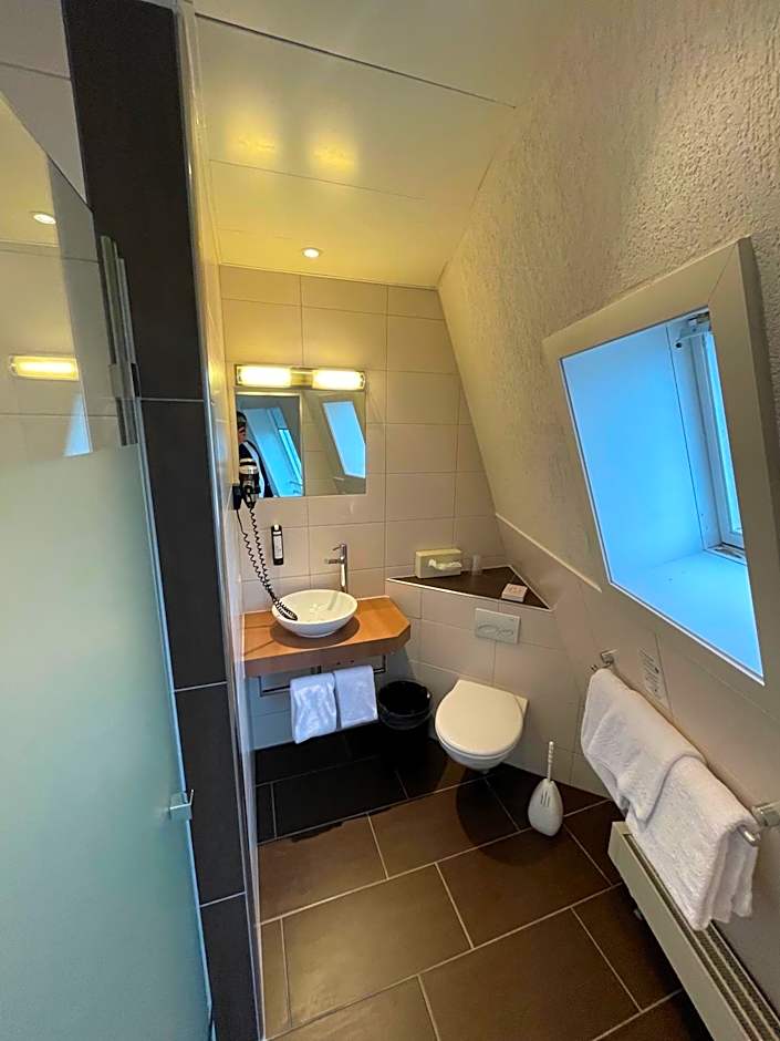 The Guesthouse by The Hey Hotel