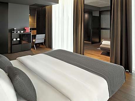 Executive King Room