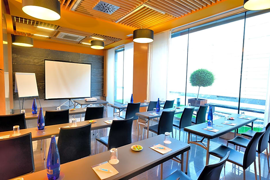 NH Madrid Las Tablas