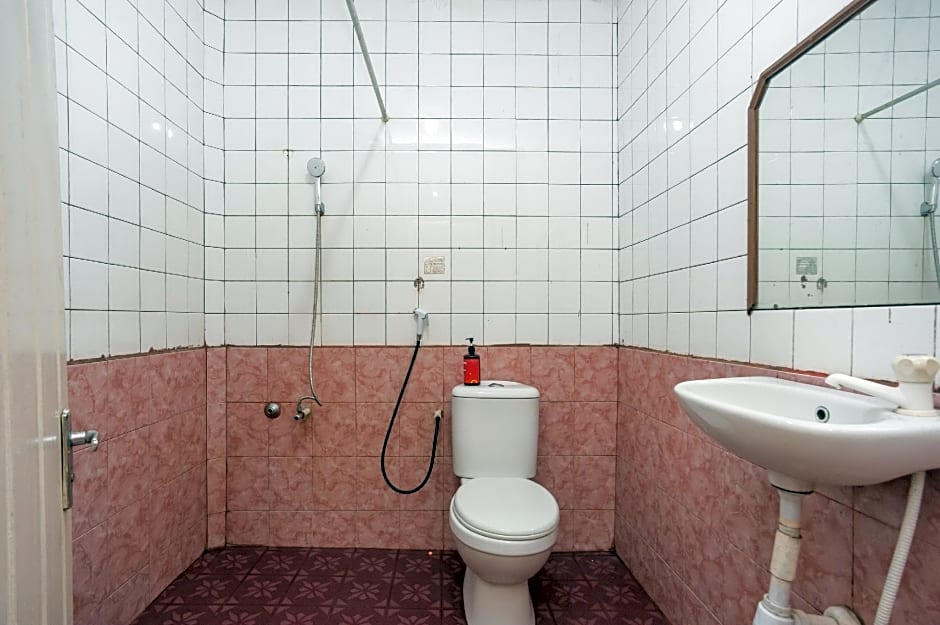 RedDoorz @ Jalan Jendral Sudirman Jambi 2