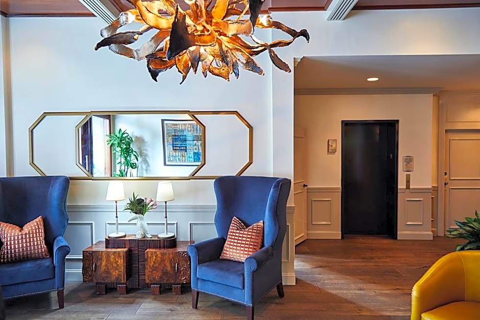 The Oliver Hotel Knoxville, by Oliver