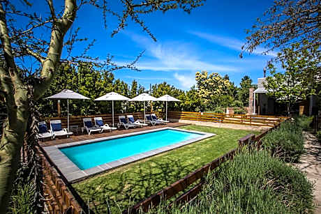 A Hilltop Country Retreat