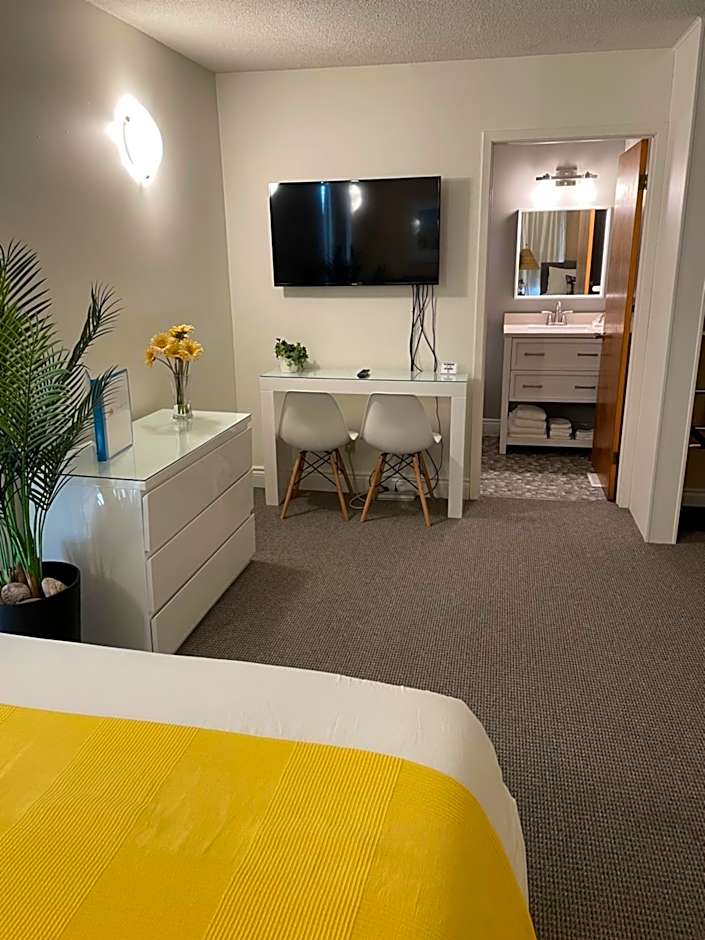 Paradise Inn On the Beach