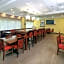 Hampton Inn By Hilton Guadalajara-Aeropuerto