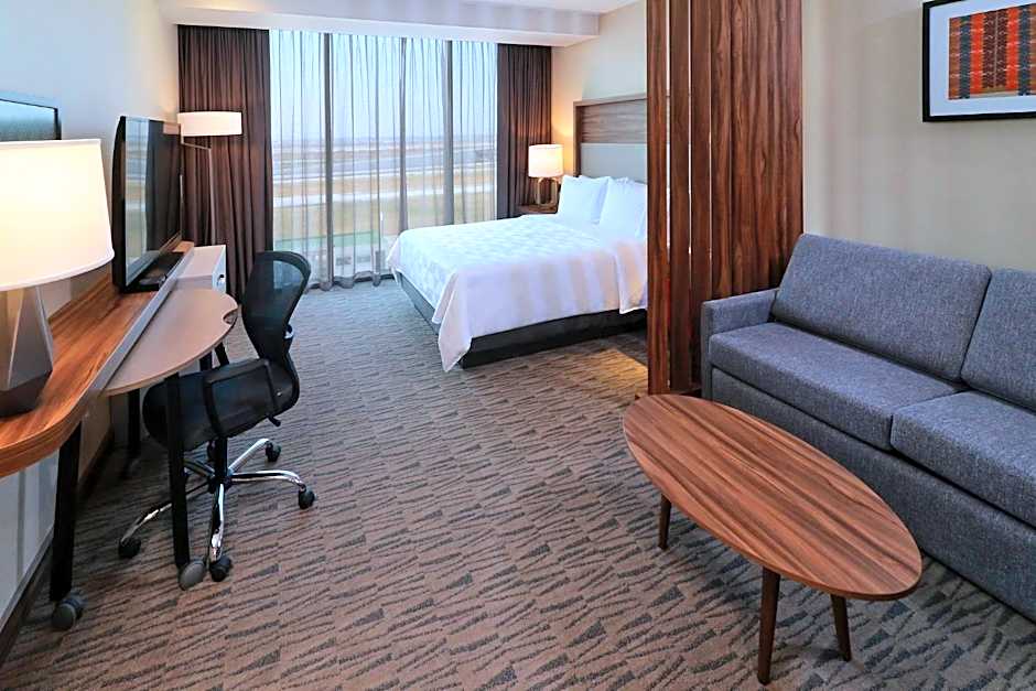 Holiday Inn & Suites - Mexico Felipe Angeles Airport By IHG