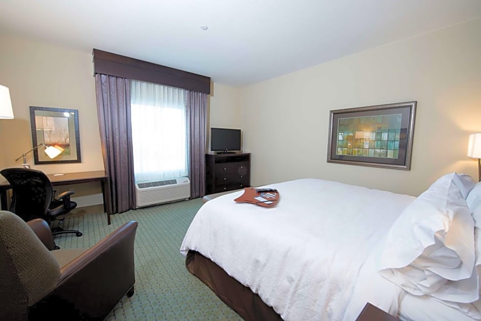 Hampton Inn By Hilton & Suites Bismarck Northwest