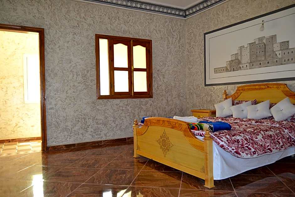 Photo 1 of 5 of Triple Room