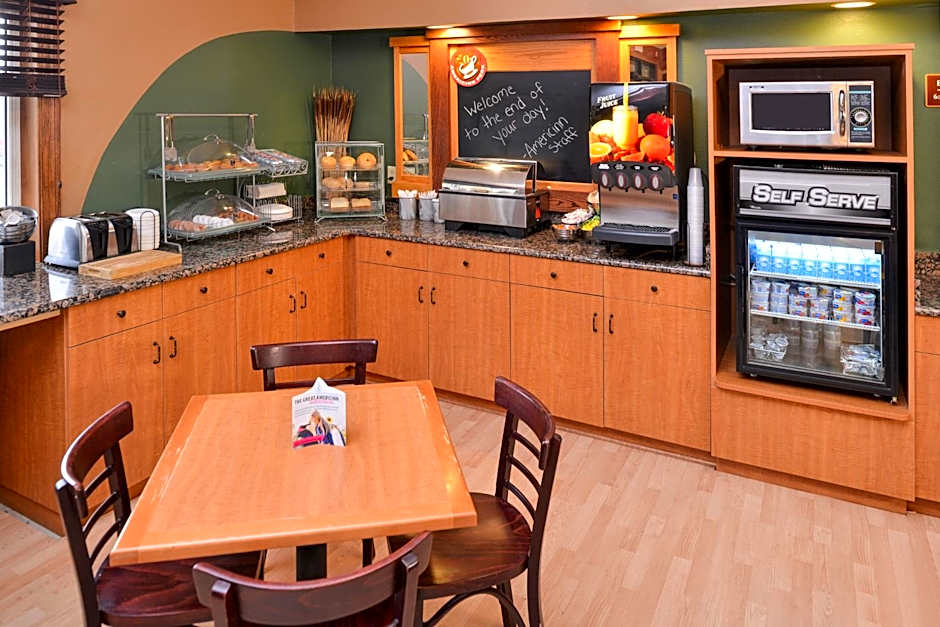 AmericInn by Wyndham St. Cloud MN I-94