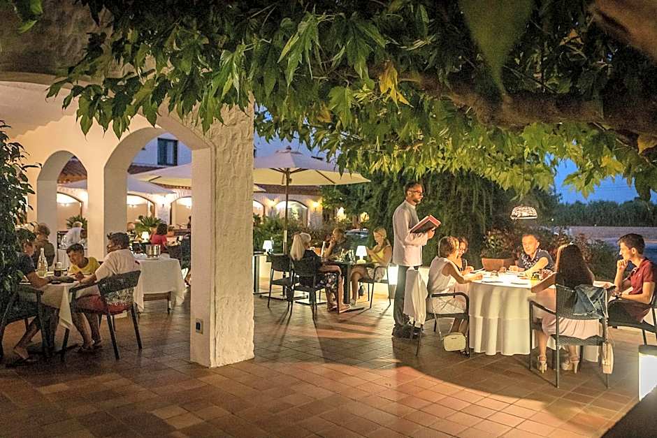 Hotel Restaurant Bon Retorn