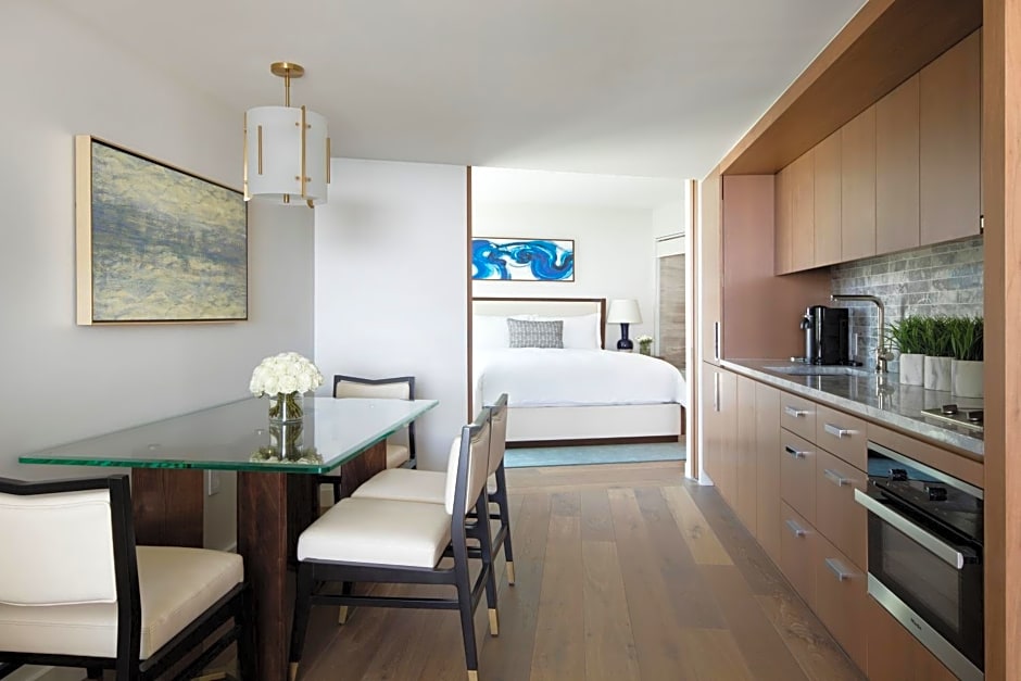 The Ritz-Carlton Residences, Waikiki Beach Hotel