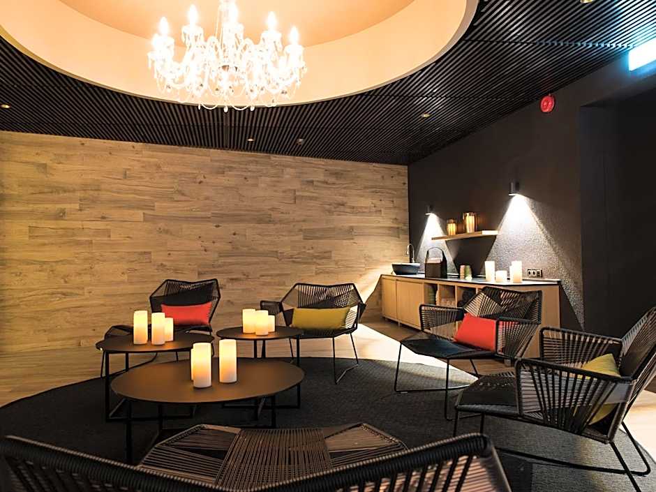 Lydia Hotel
