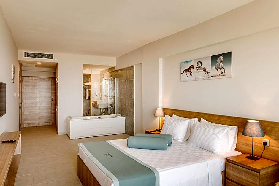 Olivia Palm Hotel