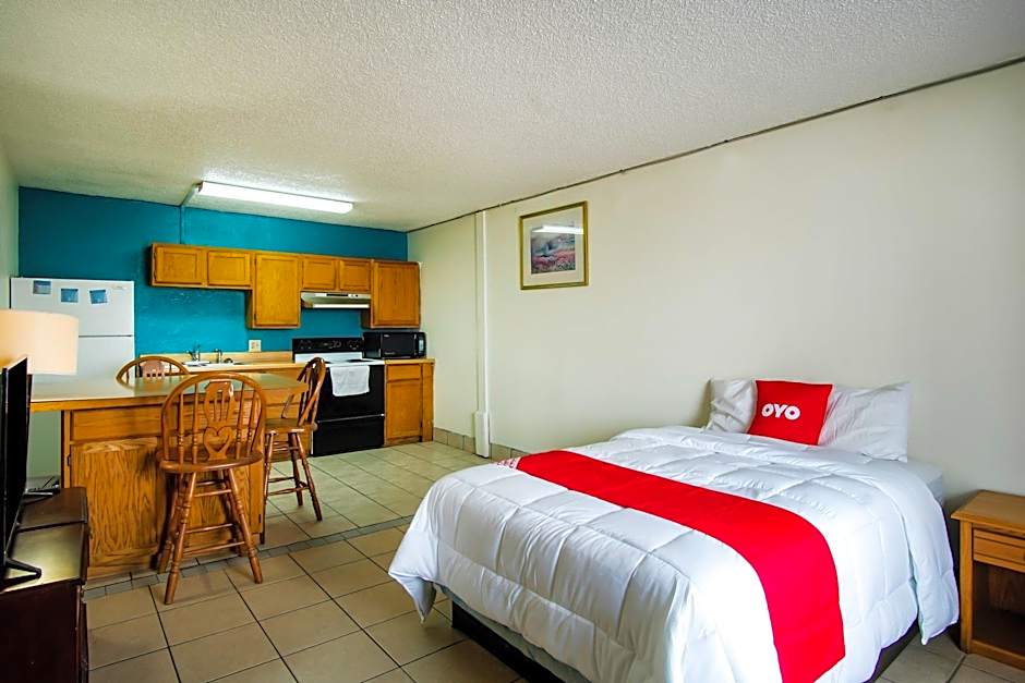 OYO Hotel Hutchinson KS West 4th Ave