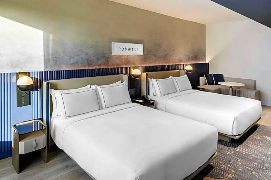 The Morrow Washington DC, Curio Collection By Hilton