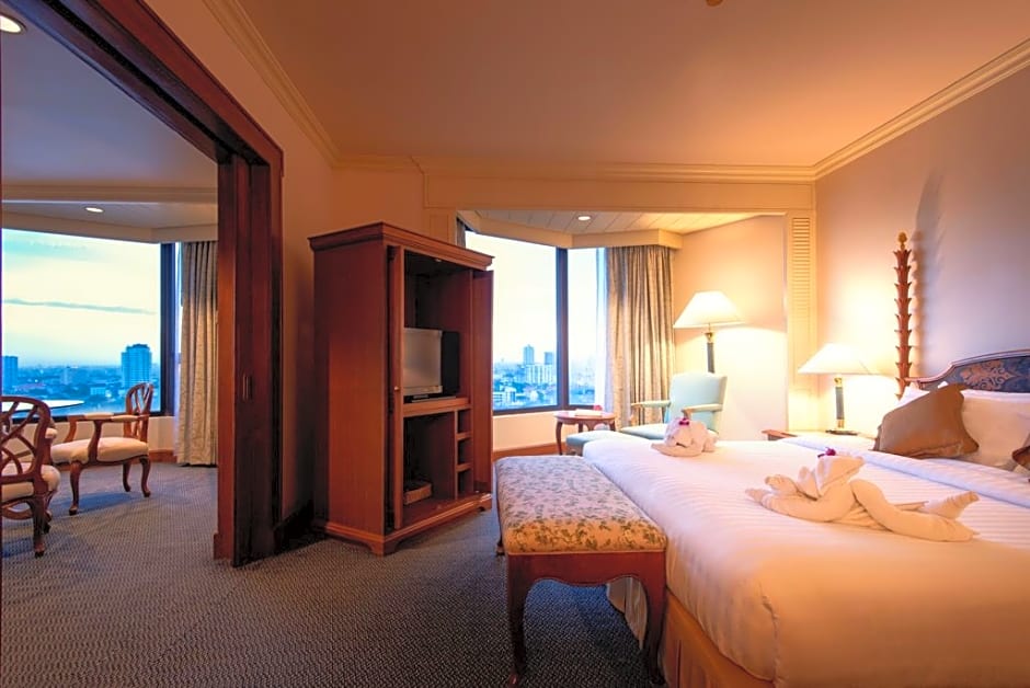 Photo 1 of 6 of Executive Suite, River View