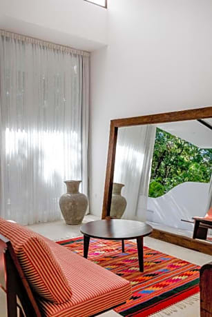 Grand Villa with Outdoor Private Pool