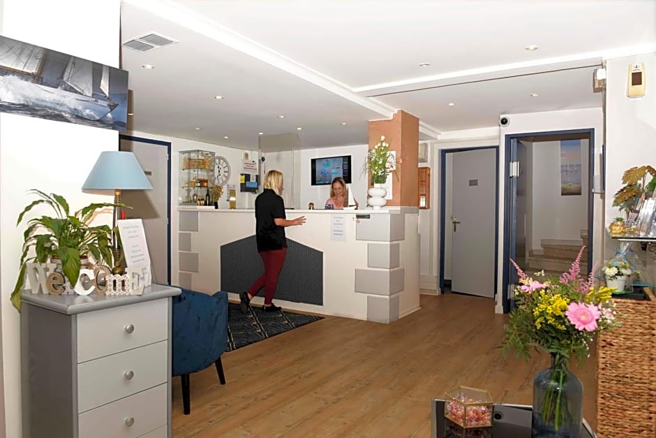 Cit'Hotel Azur Hotel