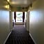 Grove Motel