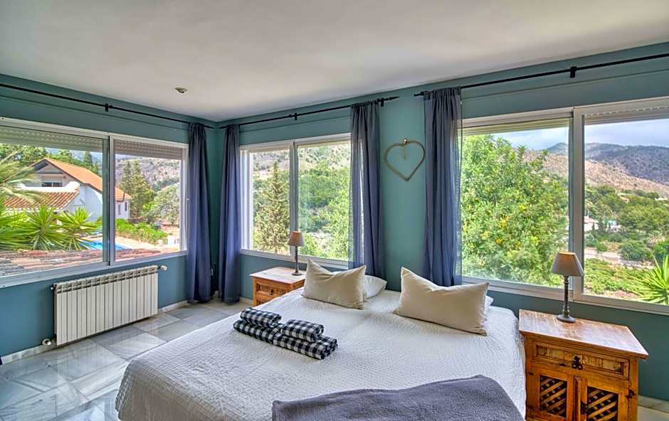 Villa Morera Bed & Breakfast