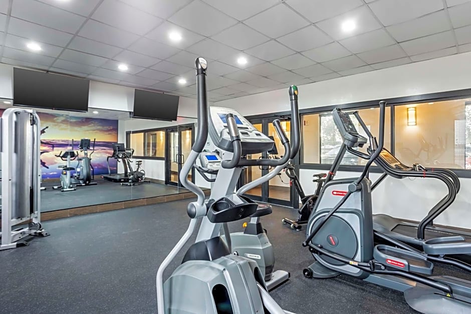 Best Western Plus Newark Airport West