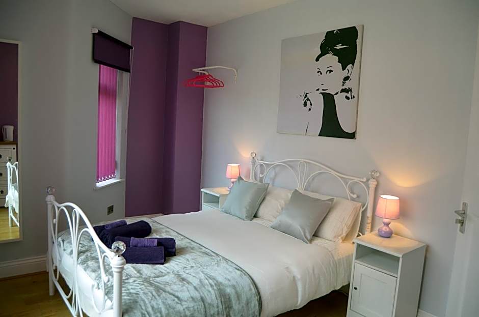 Old Trafford Guest House