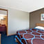 Super 8 by Wyndham Milbank SD