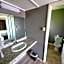 Lamplighter Inn By OYO Independence