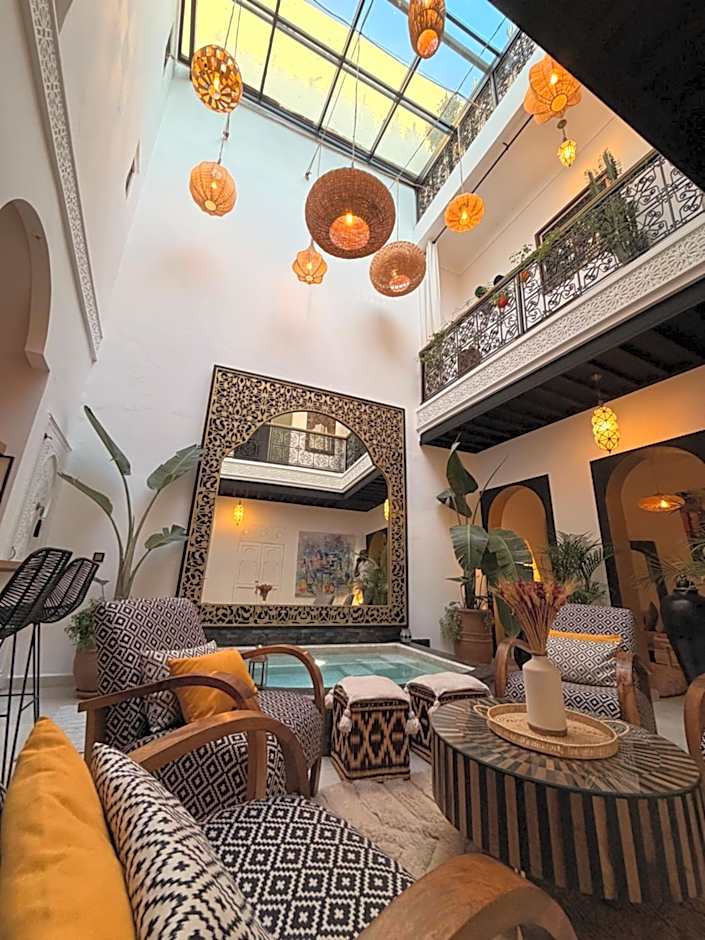 Magnifique Riad Julilu Privatise au coeur de la Medina 11P