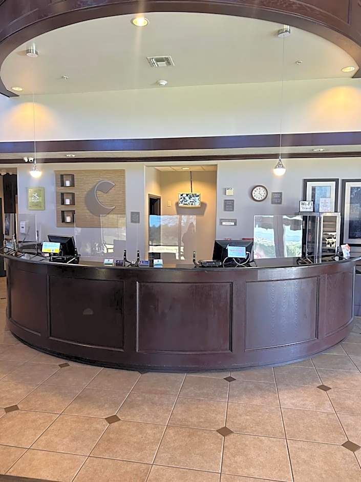 Comfort Suites Palestine
