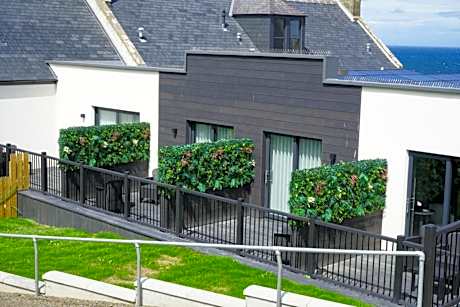 The Knowes Hotel & Restaurant