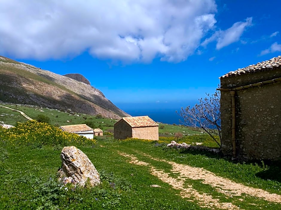 Area12 B&B – Trapani, CA