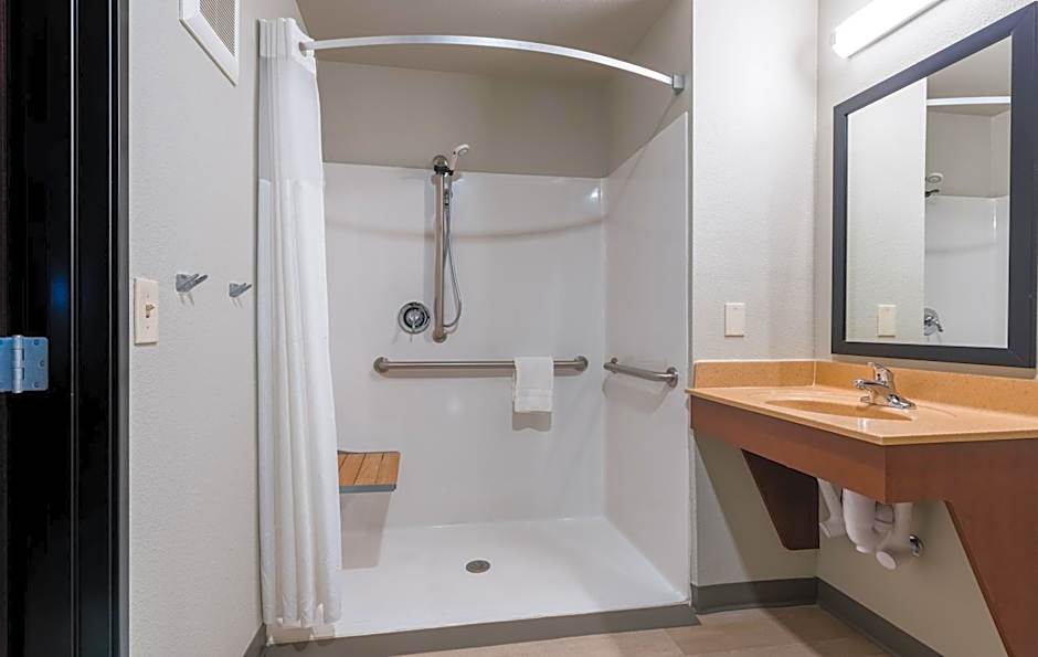 My Place Hotel-Marquette, MI