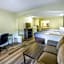 Super 8 by Wyndham Jackson MS Near the Fairgrounds